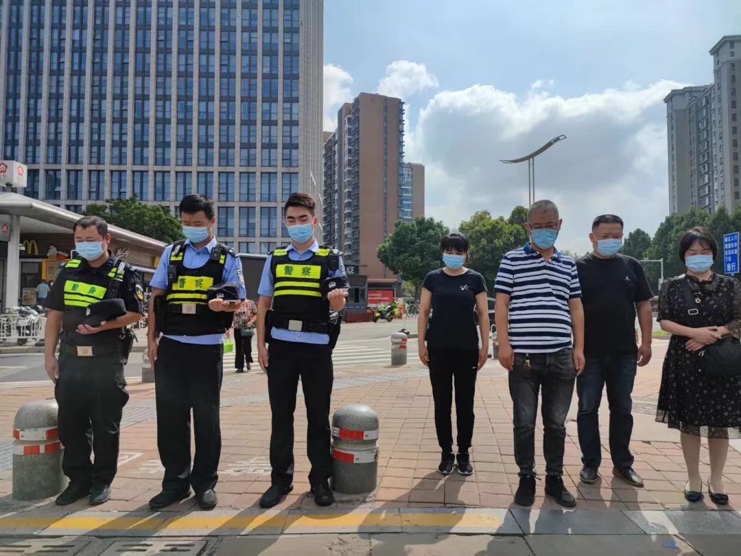 警報響起，提醒每一個南京人：勿忘歷史！