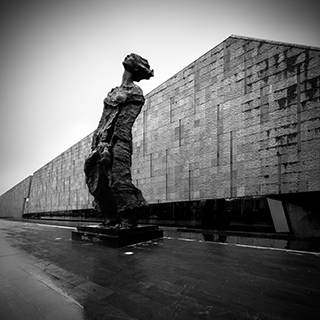 今天是國家公祭日！民族之殤，祭之以國！